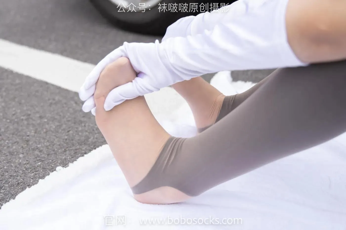 [BoBoSocks袜啵啵]NO.146 小甜豆-高跟长靴、黑色踩脚裤、肉丝 [154P]插图1